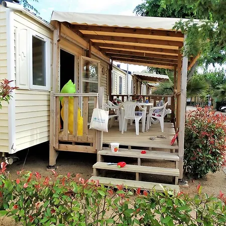 Camping Sunissim La Masia By Locatour 2* Blanes